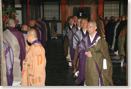 �������J�R���F�J�R���ɂčs��