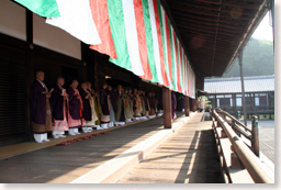 �������J�R���F����O�ɐ���